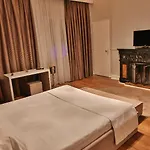 فندق Padam Boutique 4*
