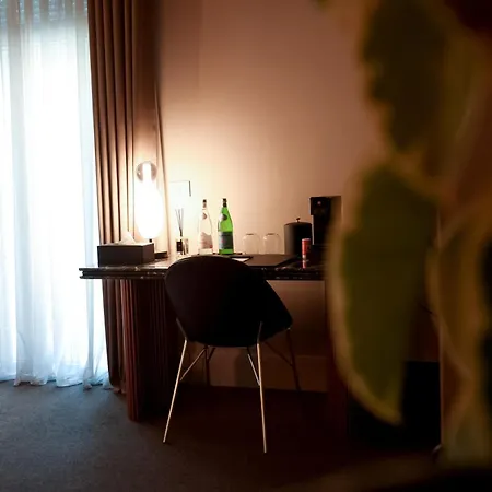 Отель Padam Boutique