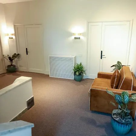 Отель Padam Boutique