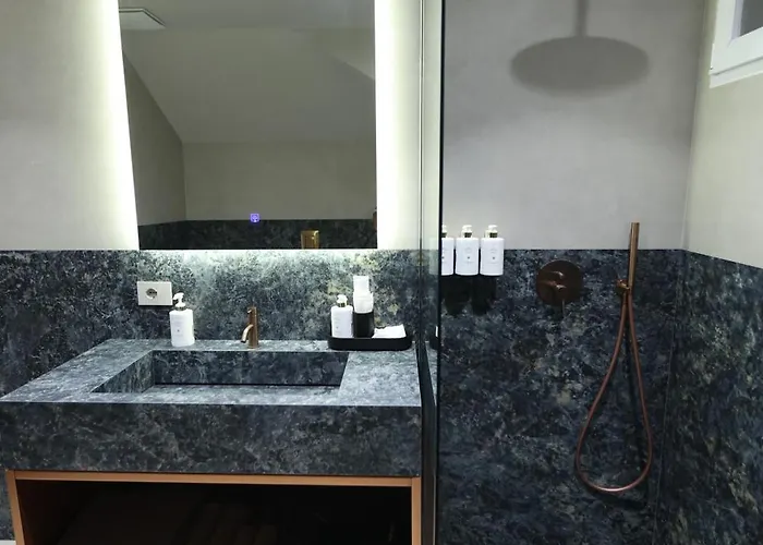 Ξενοδοχείο Padam Boutique 4*