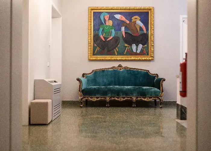 Ξενοδοχείο Padam Boutique 4*