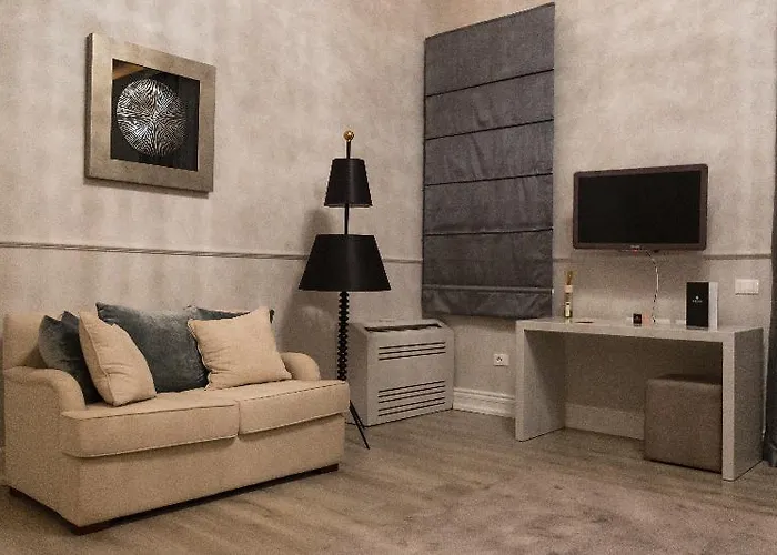 Ξενοδοχείο Padam Boutique 4*