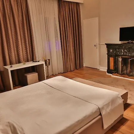Hotel Padam Boutique 4*