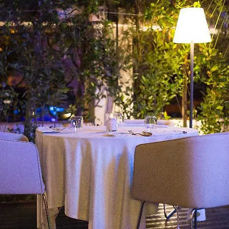 Padam Boutique 4* Tirana