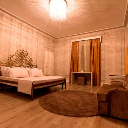 Padam Boutique 4* Tirana