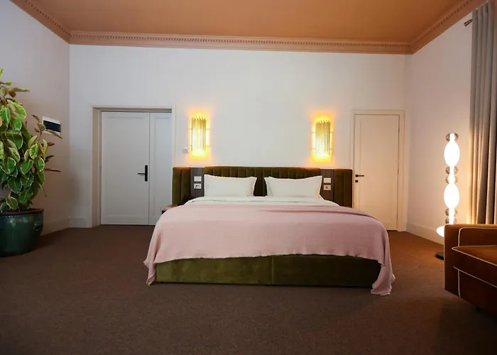 Padam Boutique 4* Tirana