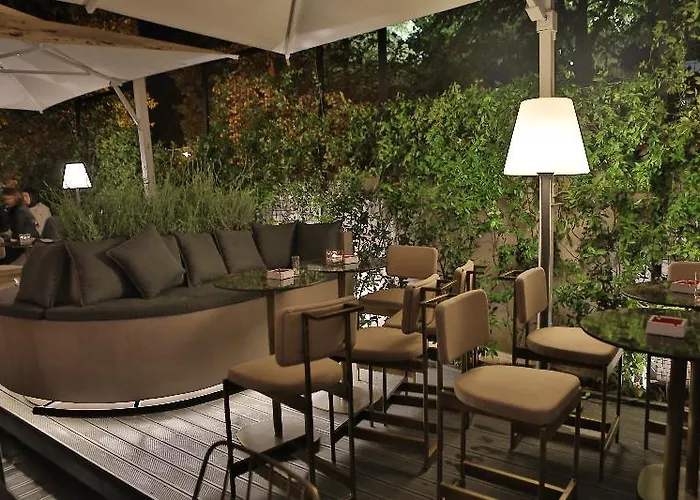 Padam Boutique 4* Tirana